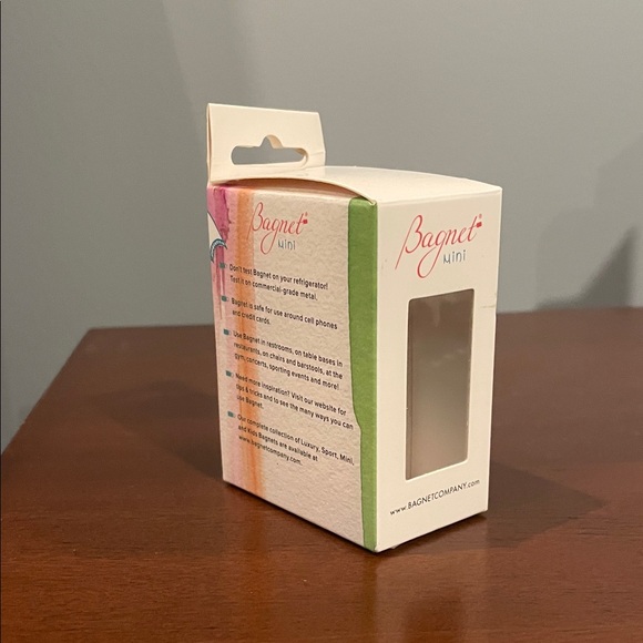 Banget Mini Magnet Keychain - Mint Green - Picture 3 of 3